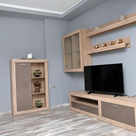 Luxury Apartment St Demetrios Downtown テッサロニキ エクステリア 写真
